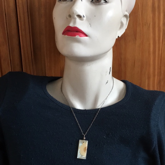 Necklace - Picture 2 of 6